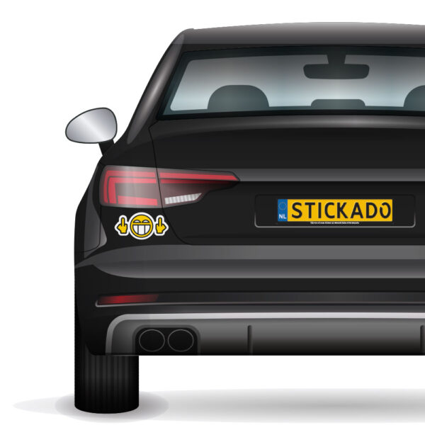 Sticker Smiley F CK YOU Middelvinger op zwarte auto
